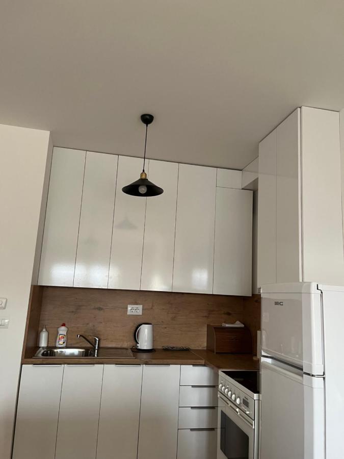 Central Luxury Apartment Pristina Buitenkant foto
