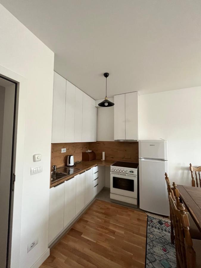 Central Luxury Apartment Pristina Buitenkant foto