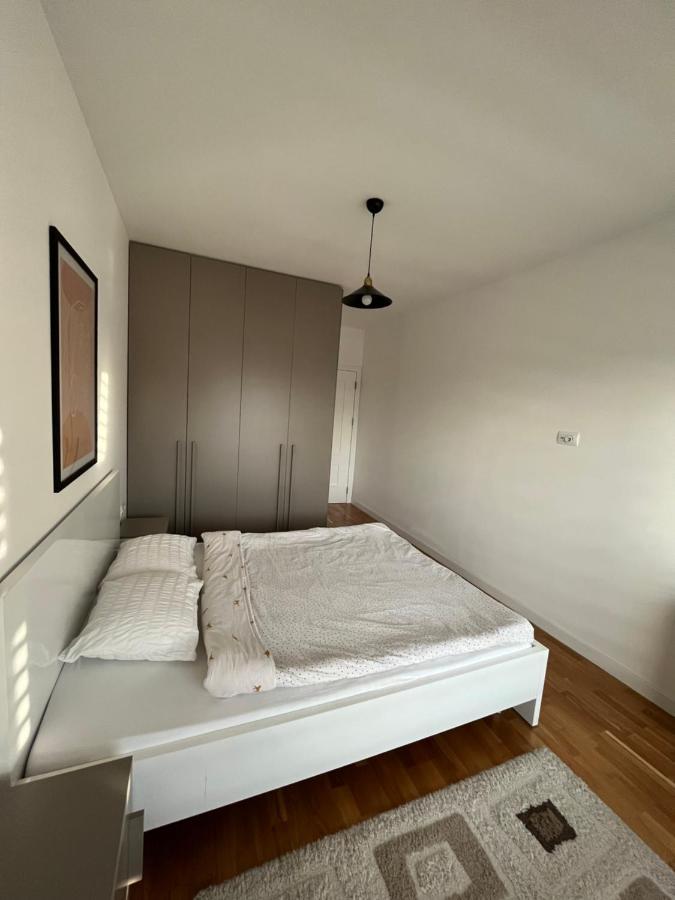 Central Luxury Apartment Pristina Buitenkant foto